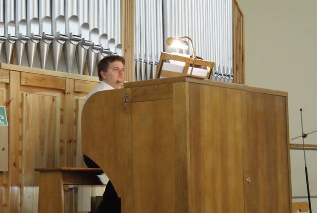 Rozpoczęli koncerty organowe