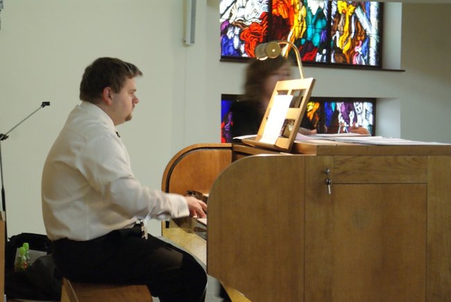 Rozpoczęli koncerty organowe