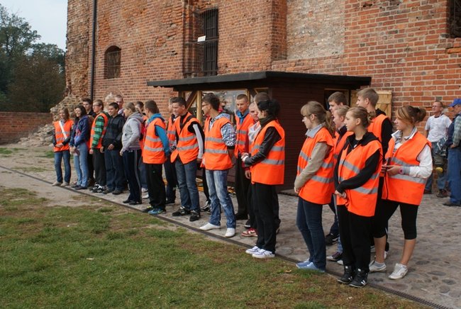 Młodzi geodeci przyjęci do grona uczniów