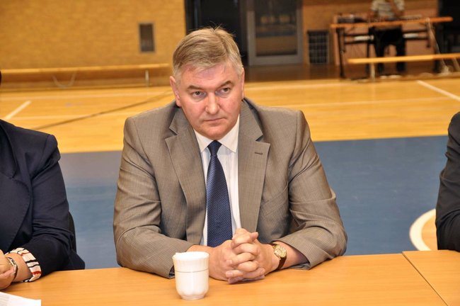 Debata wyborcza prawie bez publiczności