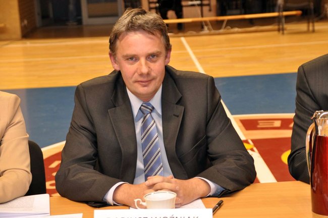 Debata wyborcza prawie bez publiczności