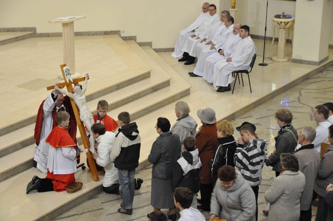Trwa Triduum Paschalne