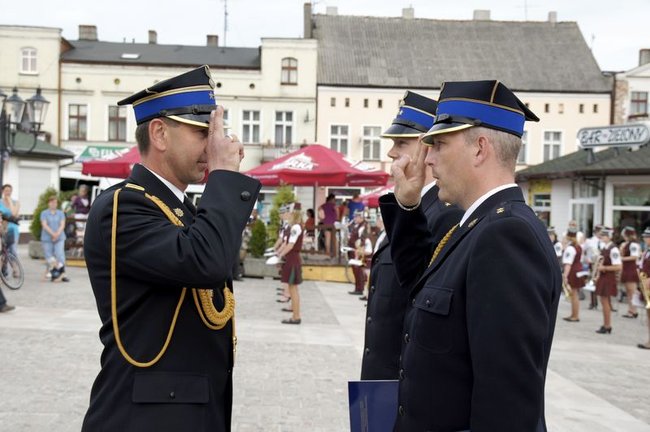 Strażacy świętowali na rynku