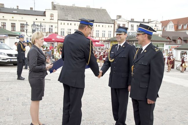 Strażacy świętowali na rynku
