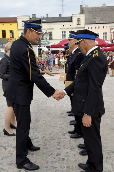 Strażacy świętowali na rynku
