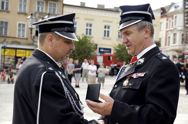 Strażacy świętowali na rynku