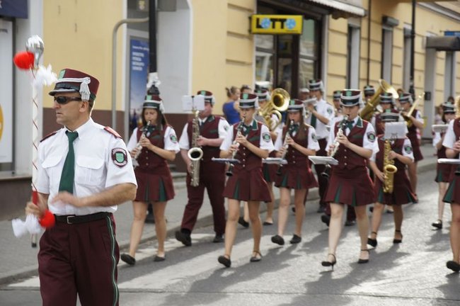 Strażacy świętowali na rynku