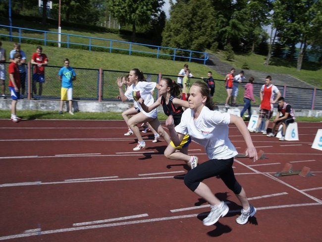Gimnazjaliści rywalizowali na stadionie