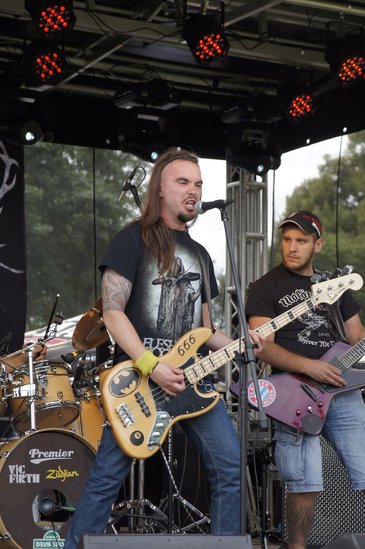 Metal zawładnął zamkiem