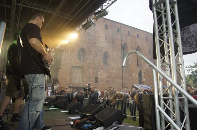 Metal zawładnął zamkiem