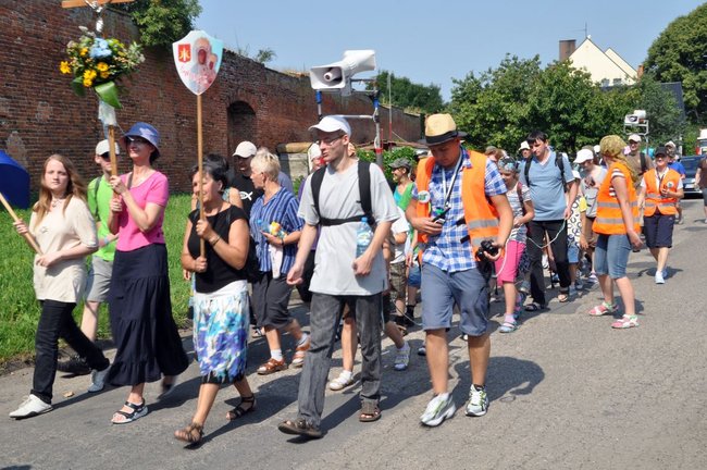 Świecianie powędrowali na Jasną Górę - WIDEO