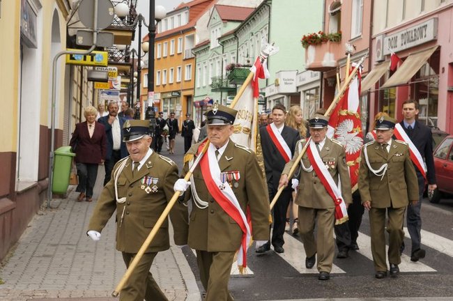 Święto wojska na Dużym Rynku - wideo