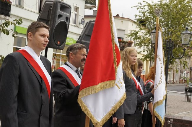Święto wojska na Dużym Rynku - wideo