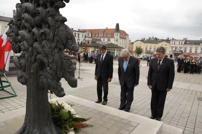 Święto wojska na Dużym Rynku - wideo