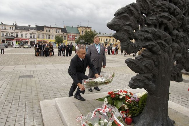 Święto wojska na Dużym Rynku - wideo