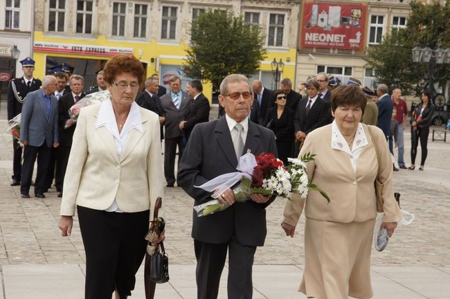 Święto wojska na Dużym Rynku - wideo