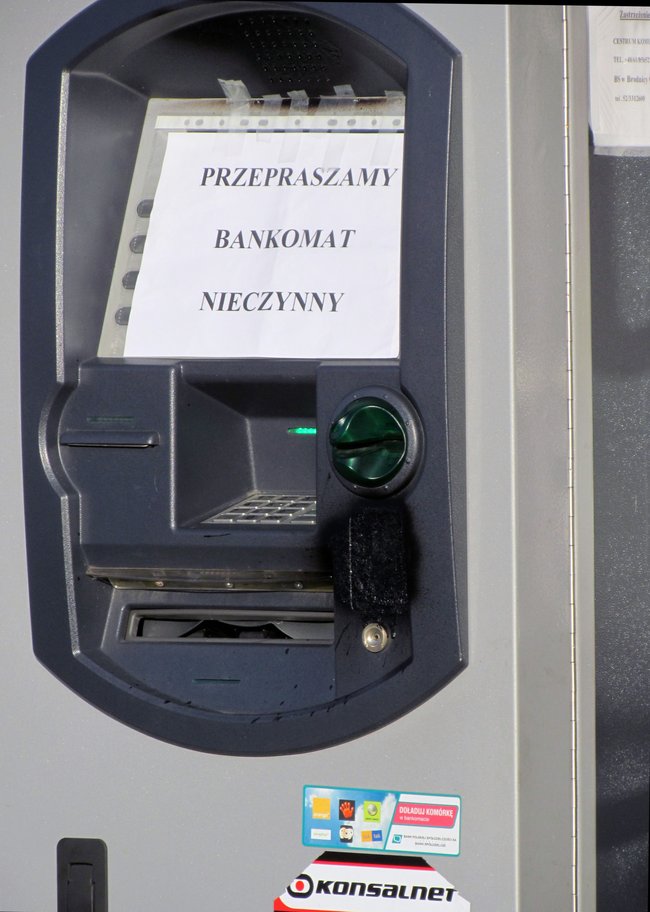 Saperzy przy bankomacie