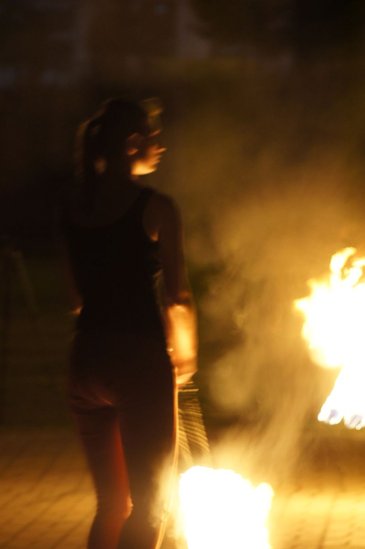 Z pasją machają ogniami