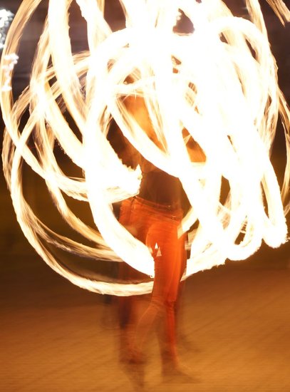 Z pasją machają ogniami