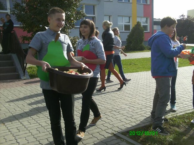 Zaśpiewały dla chłopaków