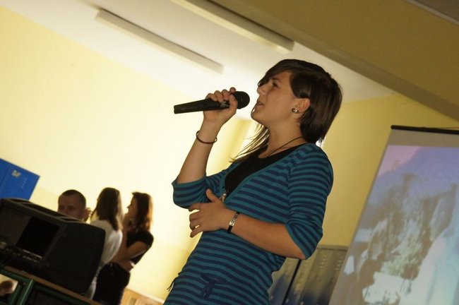 Zaśpiewały dla chłopaków