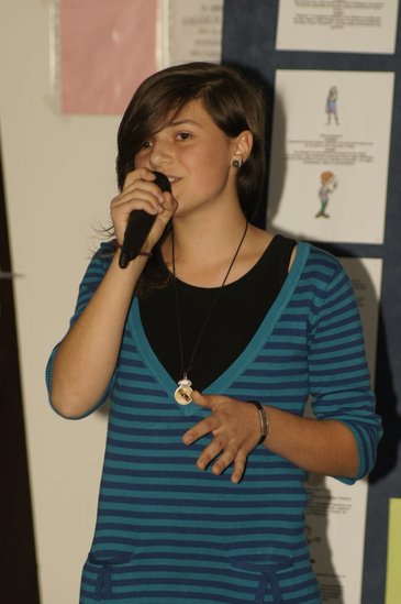 Zaśpiewały dla chłopaków