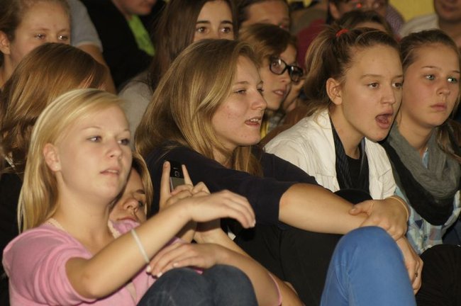 Zaśpiewały dla chłopaków