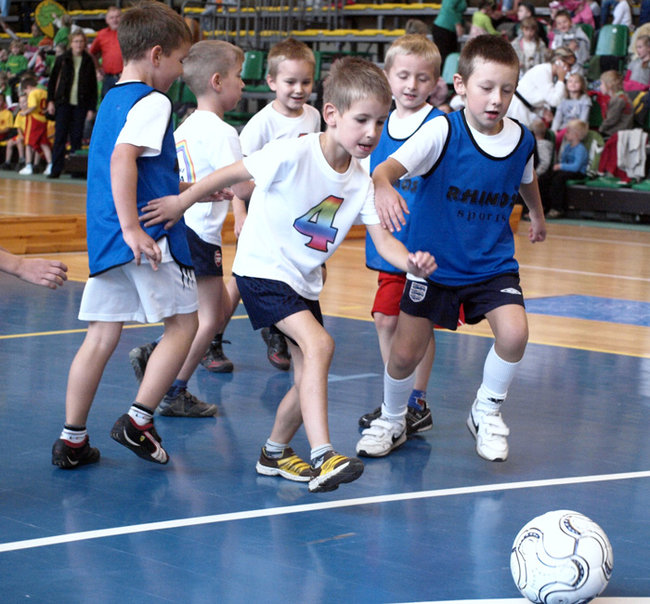 Turniej przedszkolaków w hali