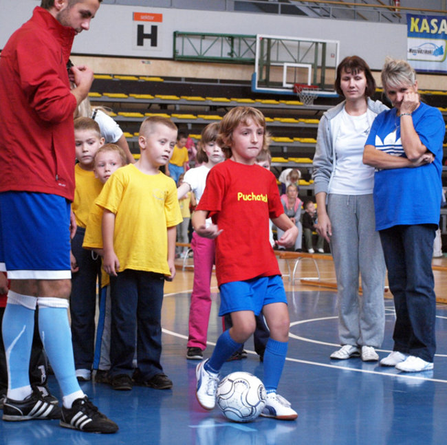 Turniej przedszkolaków w hali