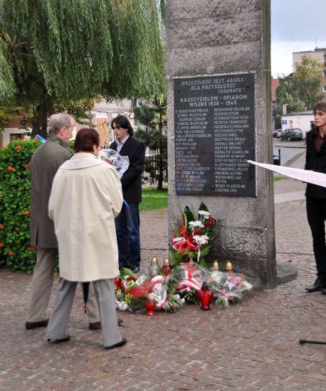 Pamięci pomordowanych świecian