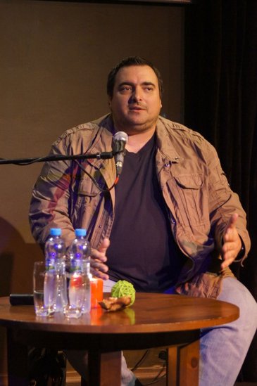 Denerwuje go infotainment