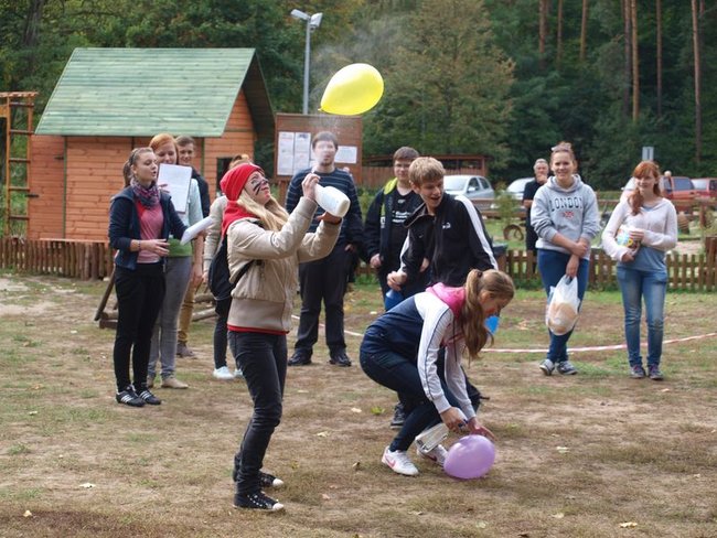 Białe się integrowało