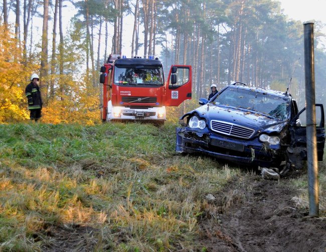 Zasnął za kierownicą