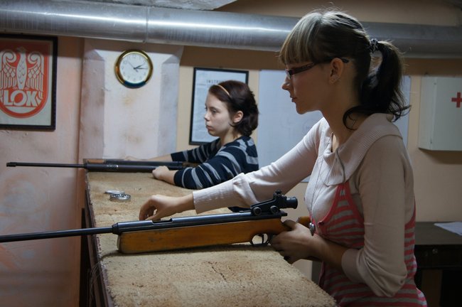 Dziewczyny postrzelały