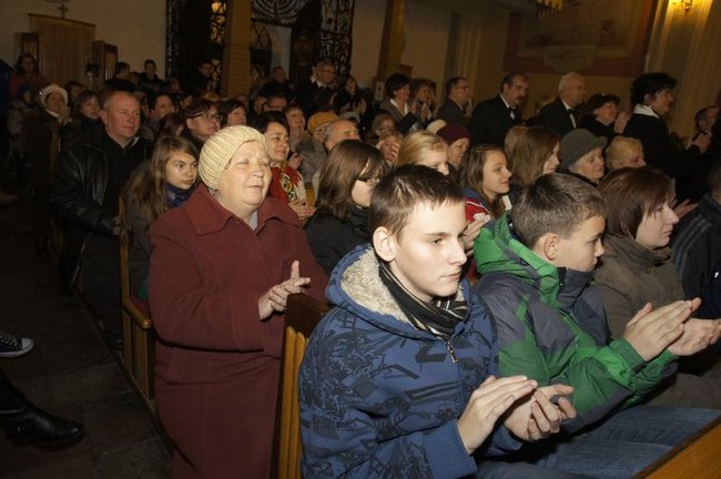 Chórzyści z Xanten i Świecia zaśpiewali w Klasztorku - fotorelacja
