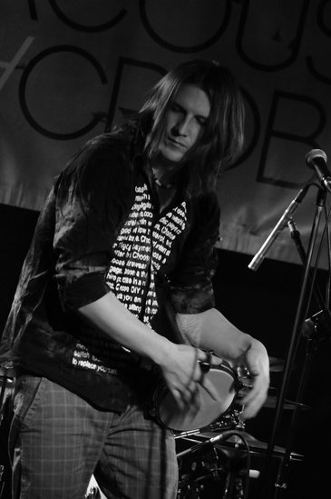 Kawiarnia pełna akustycznych brzmień - fotorelacja