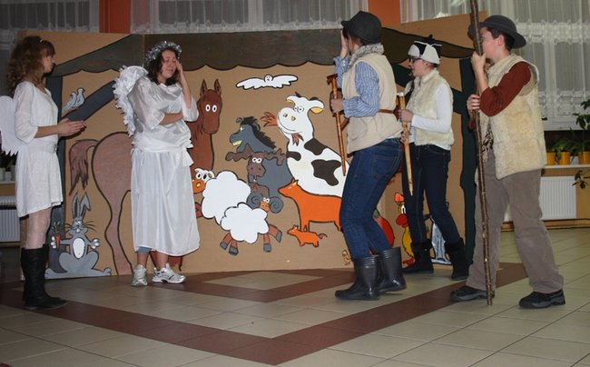 Gimnazjaliści świętowali dużo wcześniej