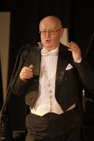 Nowy rok przywitali śpiewająco - fotorelacja