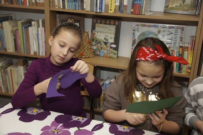 W bibliotece przygotowania do karnawału - fotorelacja