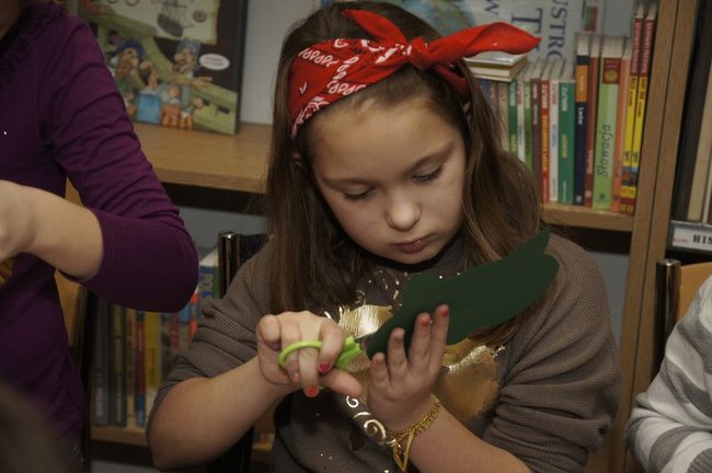 W bibliotece przygotowania do karnawału - fotorelacja