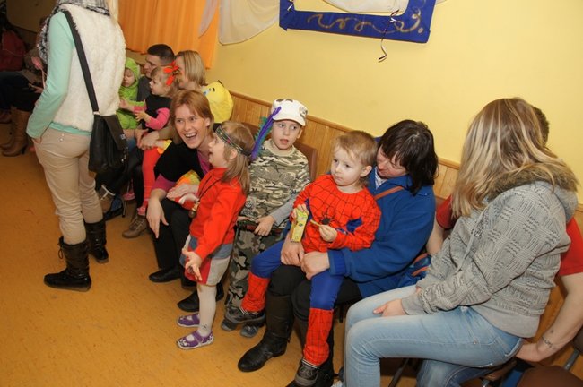 Światowe tańce w Stokrotce - fotorelacja