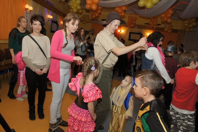 Światowe tańce w Stokrotce - fotorelacja