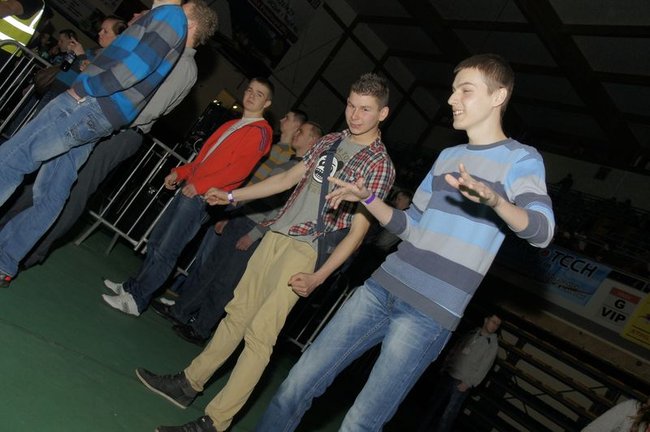 Weekend roztańczył halę