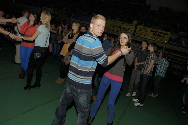 Weekend roztańczył halę