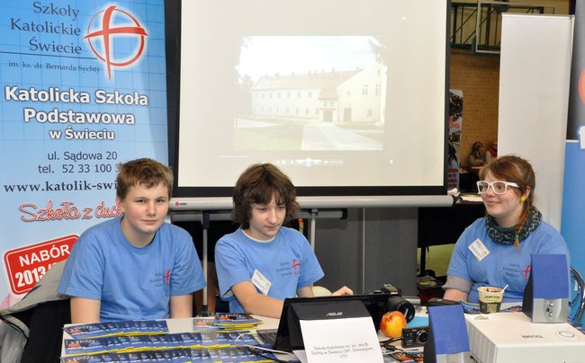 Szkoły prezentowały się na targach