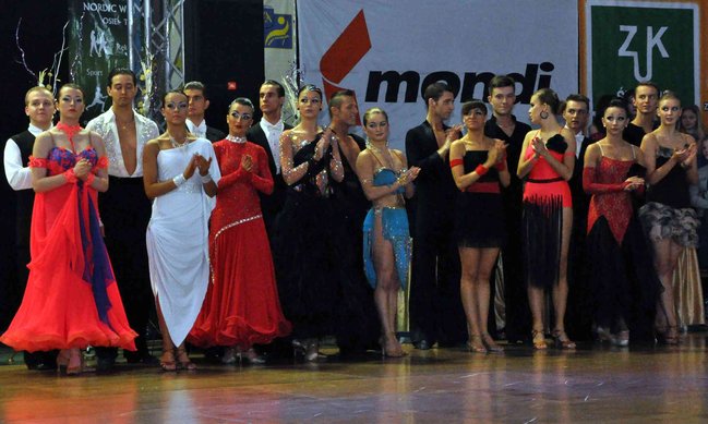Turniej tańca towarzyskiego ? relacja foto i wideo