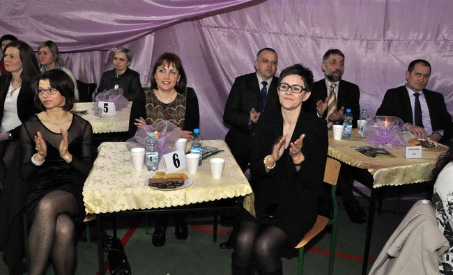 Turniej tańca towarzyskiego ? relacja foto i wideo