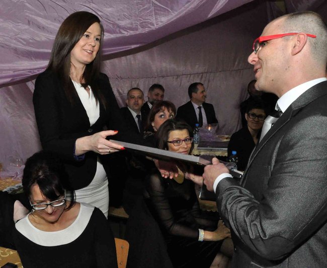 Turniej tańca towarzyskiego ? relacja foto i wideo