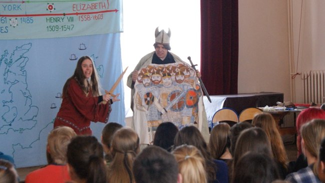 Teatr z Pragi w Czerwonym