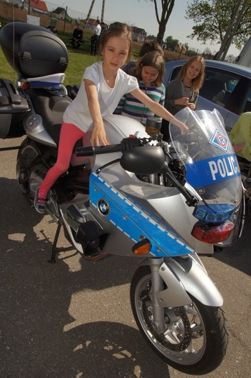 Policja na boisku w Grucznie